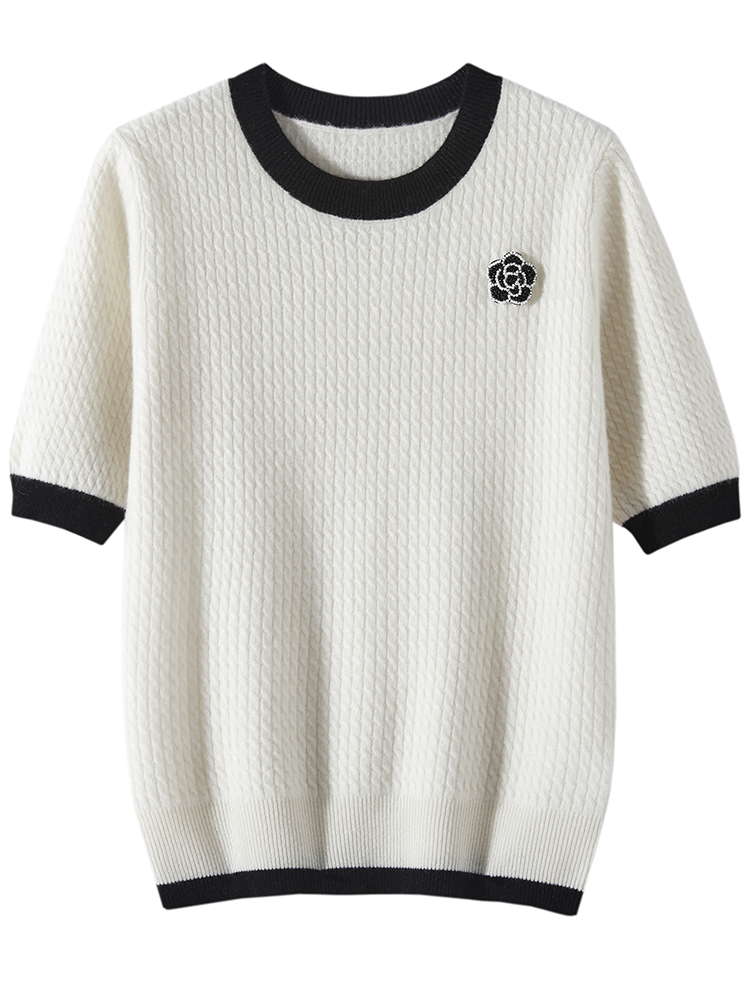 Women Cashmere T-shirt with Camellia