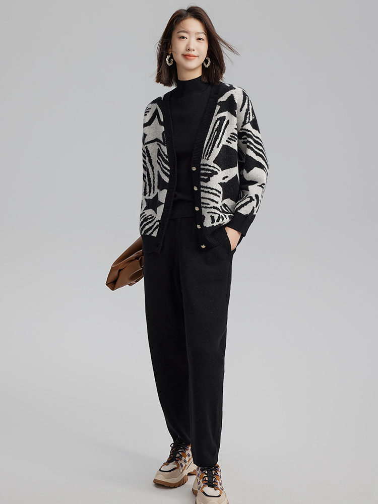 Women Cashmere Star Shape Jaquard V-neck Cardigan