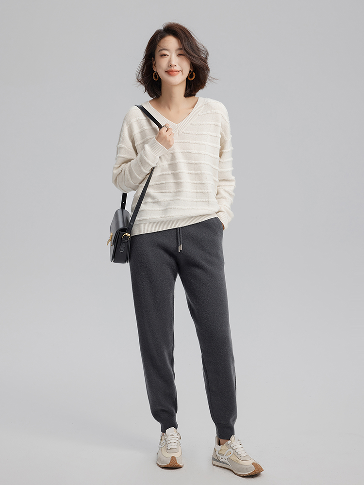 Women Cashmere Full Needle Drawstring Jogger