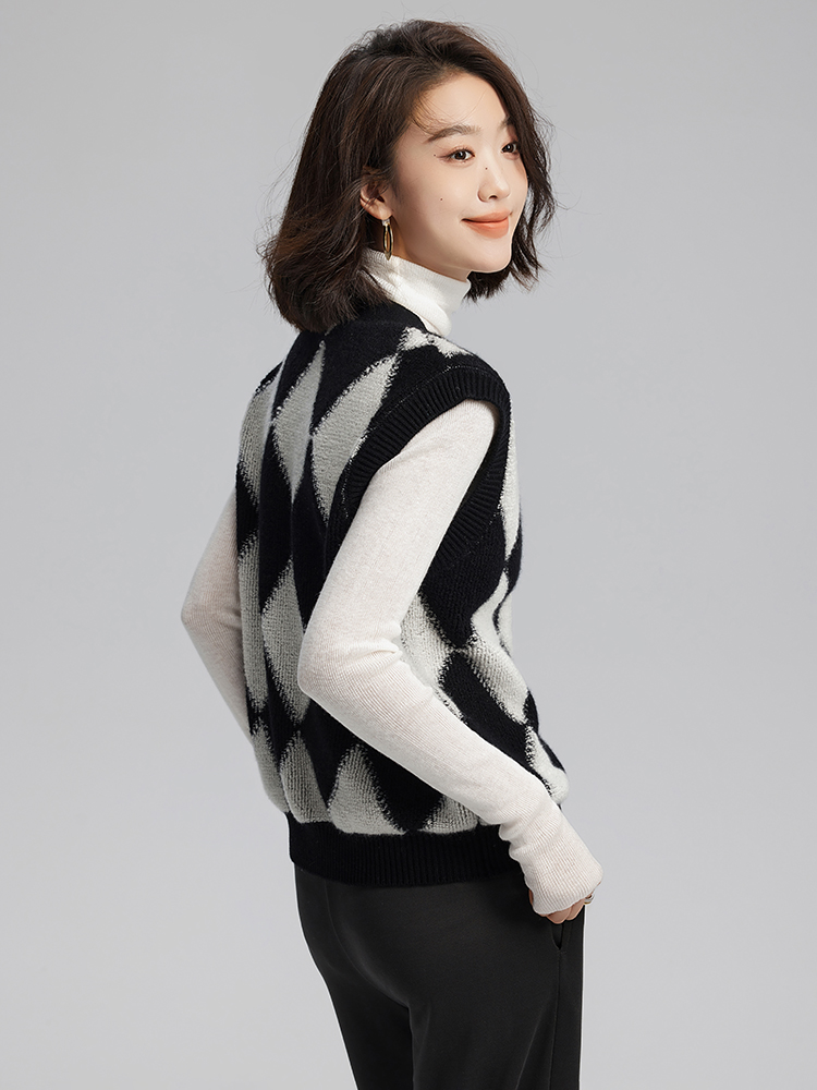 Women Cashmere V-neck Argyle Tank Top