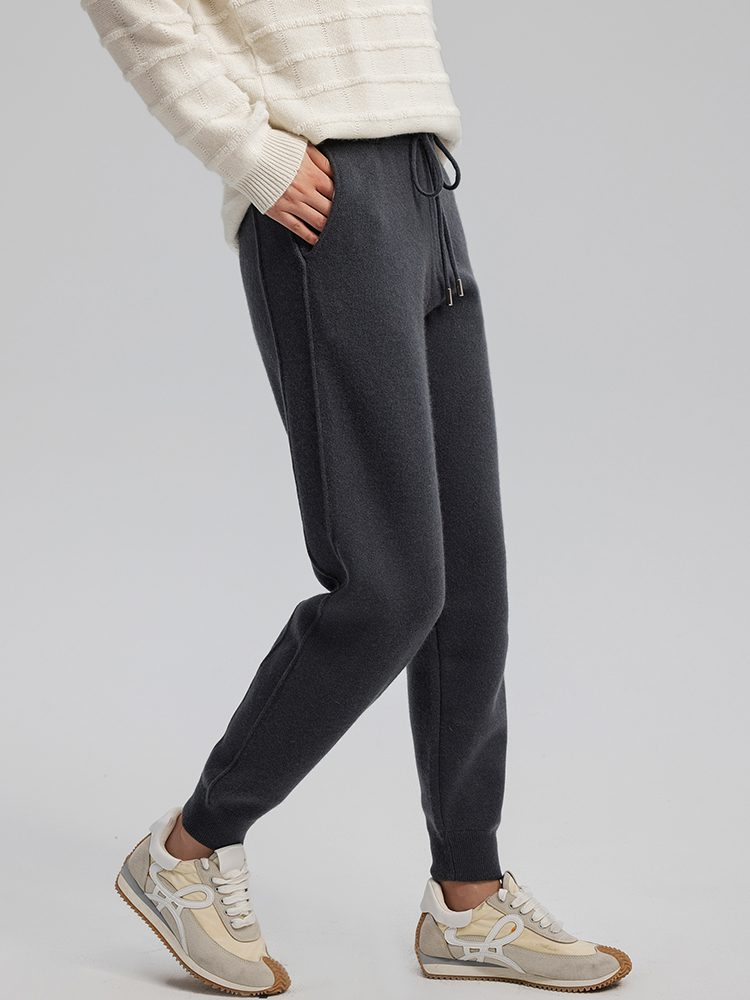 Women Cashmere Full Needle Drawstring Jogger