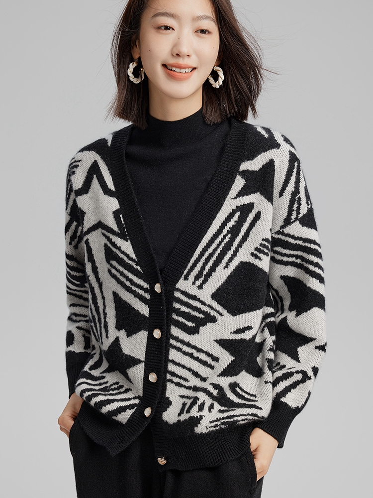 Women Cashmere Star Shape Jaquard V-neck Cardigan