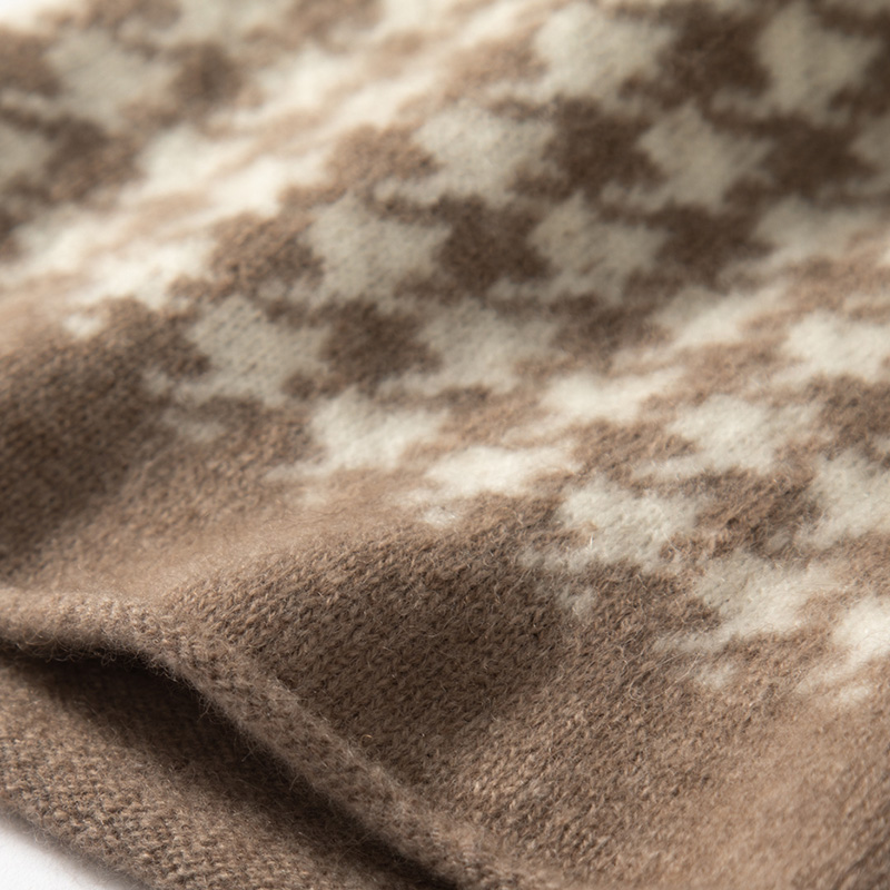 A/W Hound-tooth 100% Cashmere Beanie 